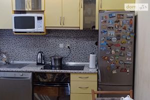 Продается дом на 2 этажа 220 кв. м с гаражом