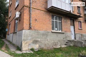 Продається приміщення вільного призначення 86 кв. м в 5-поверховій будівлі