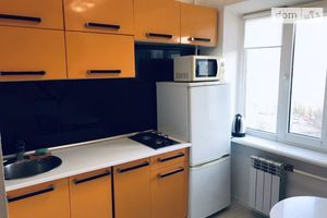 Сдается в аренду 2-комнатная квартира 60 кв. м в Запорожье