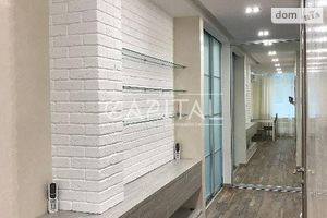 Продается 2-комнатная квартира 70 кв. м в Киеве