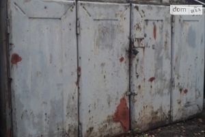 Продається місце на стоянці під легкове авто на 25 кв. м