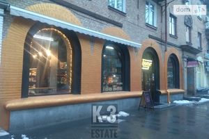 Здається в оренду кіоск 200 кв. м в 5-поверховій будівлі