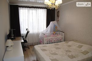 Продається 2-кімнатна квартира 75 кв. м у Хмельницькому