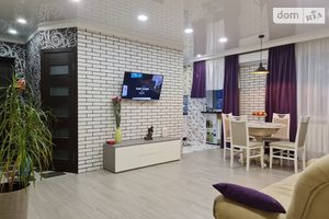 Здається в оренду 3-кімнатна квартира 49 кв. м у Херсоні