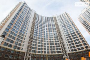 Продається 2-кімнатна квартира 62 кв. м у Одесі