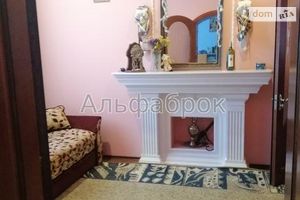 Продается 4-комнатная квартира 96 кв. м в Василькове