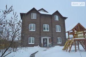 Продается дом на 3 этажа 670 кв. м с верандой