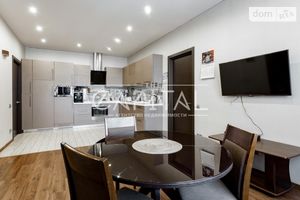 Продається 3-кімнатна квартира 81 кв. м у Києві