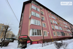 Продається офіс 130.2 кв. м в житловому фонді