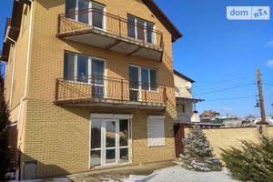 Продається будинок 3 поверховий 219.7 кв. м з банею/сауною