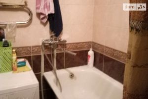 Продается 3-комнатная квартира 72 кв. м в Днепре