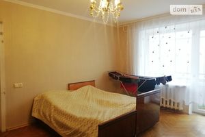 Продается 1-комнатная квартира 37.4 кв. м в Тернополе