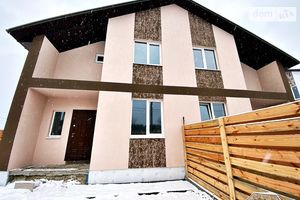 Продается дом на 2 этажа 95 кв. м с мансардой