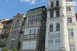 Продается 2-комнатная квартира 77 кв. м в Киеве