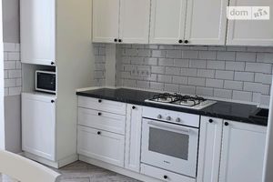 Продается 2-комнатная квартира 69 кв. м в Житомире
