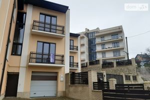 Продается дом на 3 этажа 251 кв. м с подвалом