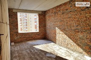 Продається 2-кімнатна квартира 66.14 кв. м у Хмельницькому