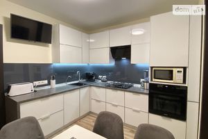 Продается 2-комнатная квартира 52 кв. м в Житомире