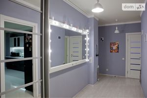 Продається 3-кімнатна квартира 87.1 кв. м у Києві