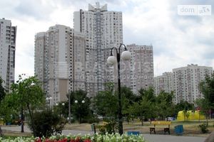 Продается 4-комнатная квартира 134 кв. м в Киеве