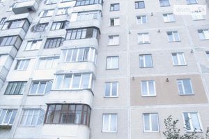 Продается 4-комнатная квартира 75 кв. м в Тернополе