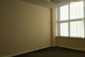 Здається в оренду офіс 38 кв. м в бізнес-центрі