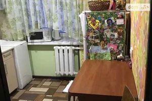 Продается 2-комнатная квартира 45 кв. м в Полтаве