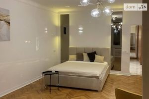 Сдается в аренду 1-комнатная квартира 54 кв. м в Киеве