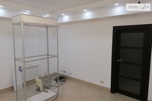 Здається в оренду об'єкт сфери послуг 86 кв. м в 3-поверховій будівлі