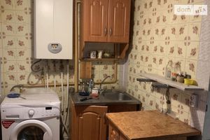 Продается 2-комнатная квартира 42 кв. м в Кривом Роге