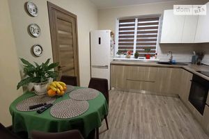 Продається одноповерховий будинок 100 кв. м з ділянкою
