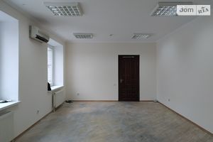 Здається в оренду офіс 130 кв. м в нежитловому приміщені в житловому будинку