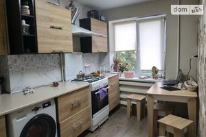 Продається 2-кімнатна квартира 45 кв. м у Дніпрі