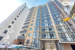 Продается 2-комнатная квартира 67.93 кв. м в Тернополе