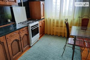 Продается 2-комнатная квартира 50.5 кв. м в Тернополе