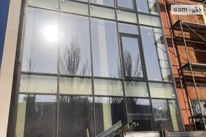 Здається в оренду торгово-офісний центр 180 кв. м в 3-поверховій будівлі