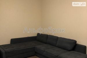 Сдается в аренду 3-комнатная квартира 109 кв. м в Киеве