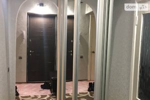 Продается 3-комнатная квартира 65 кв. м в Хмельницком