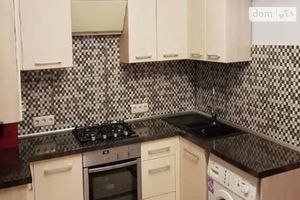 Продается 3-комнатная квартира 92 кв. м в Тернополе