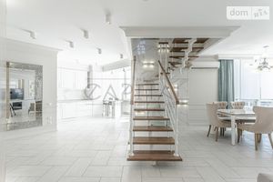 Сдается в аренду 3-комнатная квартира 135 кв. м в Киеве