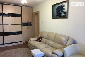 Продается 4-комнатная квартира 60.6 кв. м в Одессе