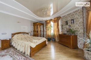 Продается 2-комнатная квартира 144.2 кв. м в Киеве