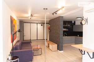 Продается 2-комнатная квартира 74 кв. м в Киеве