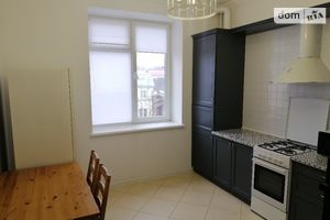 Здається в оренду 2-кімнатна квартира 70 кв. м у Тернополі