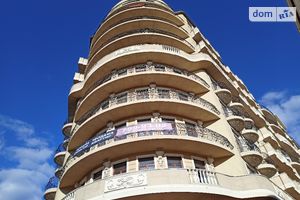 Продается 2-комнатная квартира 90 кв. м в Одессе