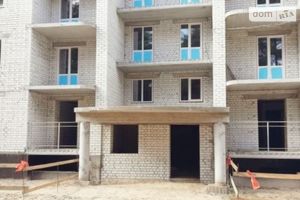 Продается 1-комнатная квартира 42 кв. м в Чернигове
