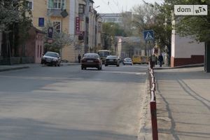 Здається в оренду окремий гараж під легкове авто на 35 кв. м
