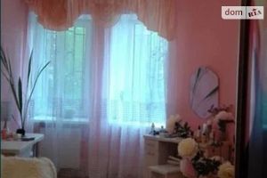Продается 3-комнатная квартира 79 кв. м в Тернополе