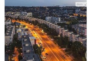 Продається 3-кімнатна квартира 63 кв. м у Дніпрі