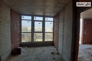 Продается 2-комнатная квартира 73 кв. м в Черновцах